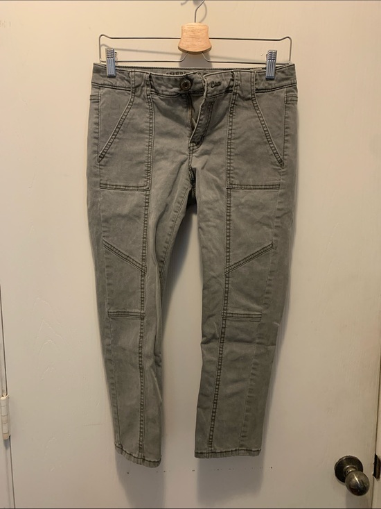 American Eagle Outfitters Pants - American Eagle Outfitters Olive Green Cargo Capris